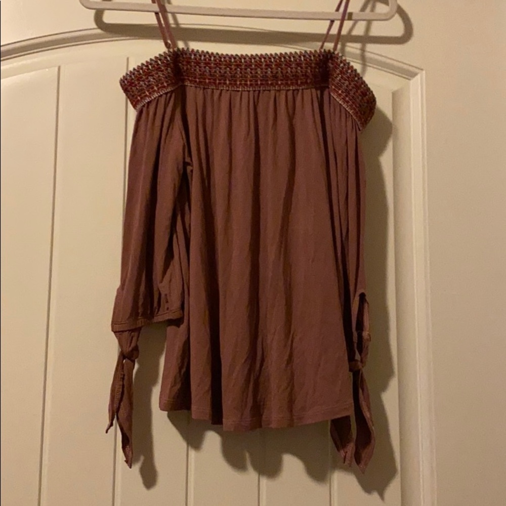 Cold Shoulder Butterfly Sleeve Top